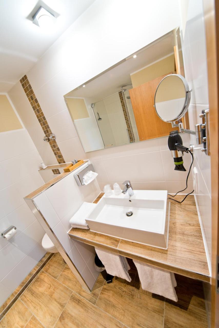 C-YOU Hotel Chemnitz Buitenkant foto